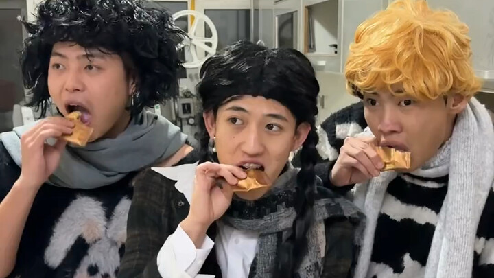 คุณแม่ที่ครึกครื้นในช่วงเทศกาลตรุษจีน