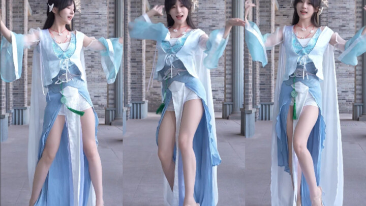 “When fans spend 1,000 to have me cosplay Song Yu”
