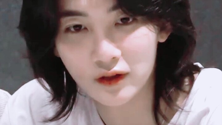 This hair length really brings out a person’s beauty.