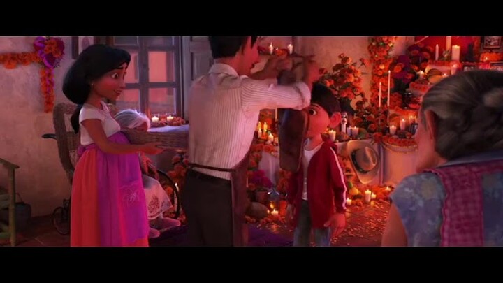 Disney•Pixar Coco - Clip “The Family Tradition”