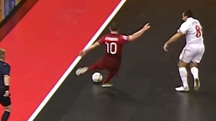 The best in the game! RICARDINHO
