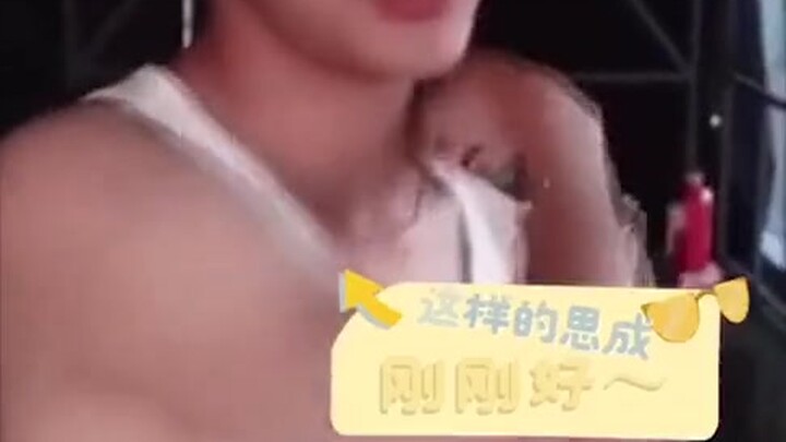 Thiên tài logic Đổng Tư Thành tung câu nói bá đạo: Tập gym quá vạm vỡ không hợp với khuôn mặt của tô