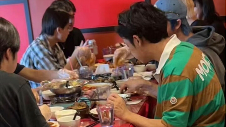 [Qu Ba] A little glimpse into Qu Ba’s happy life…