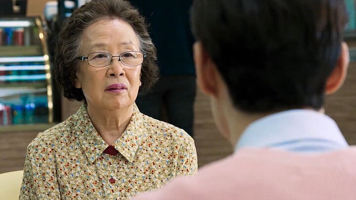 ในบ้านมีผู้เฒ่าเหมือนมีสมบัติล้ำค่า หนึ่งในซีรีส์ชวนหัวแล้วจบด้วยน้ำตาที่ทำให้ซึ้งจนกลั้นน้ำตาไม่อยู