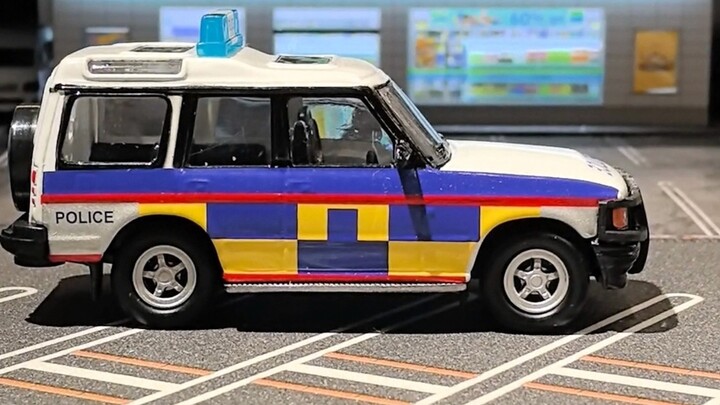 การซื้อรถโมเดลอัลลอย Land Rover Discovery British Police Car ในสหราชอาณาจักรและนำกลับบ้านจะเป็นอย่าง