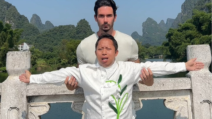 Khi anh Sên Q bị người nước ngoài “trói” lại | My Heart Will Go On