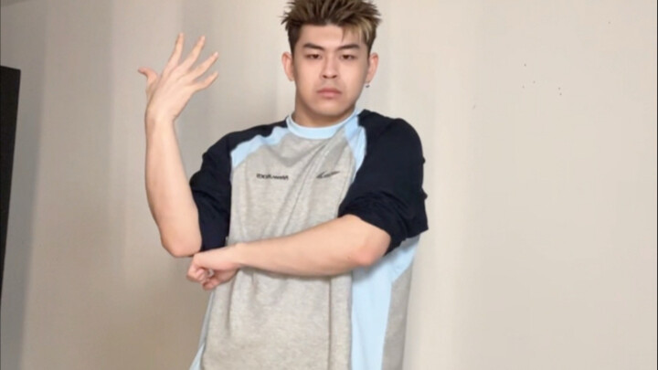 Điệu nhảy tay spaghetti quay trở lại cực mạnh feat Nana!