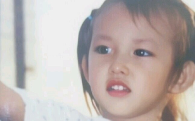 【تشنغ شياو】يا لها من حسناء جميلة منذ الصغر وحتى الكبر!