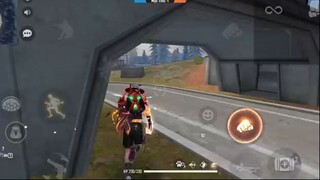 highlight free fire  xử lý trên rank 30 tử chiến CON QUÁI VẬT map nhỏ