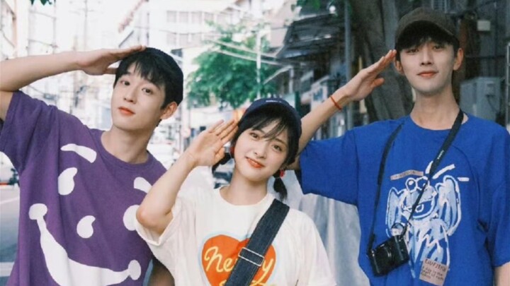 “Para sahabat di masa muda adalah para kolektor masa muda satu sama lain” “Hiduplah persahabatan!!!”