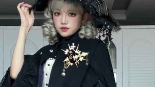 [Utara dan Selatan] Penyihir sejati tidak takut panas! Kostum penyihir hitam dan ungu