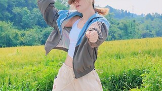 呜呼 今日的活力来自宋雨琦Freak 和春日麦田很搭