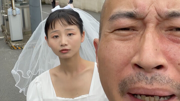 Kiến thức bổ ích: Chụp ảnh ở bãi đỗ xe bỏ hoang thì đừng cười, phải thể hiện được cảm giác cô đơn, g