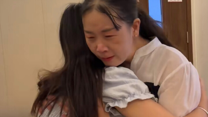 Bên nhau sớm tối, sum vầy chẳng rời