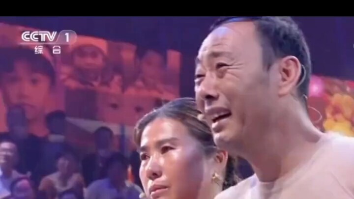 Hồi nhỏ xem cái này, sợ nhất là phía sau cánh cửa lại chẳng có ai