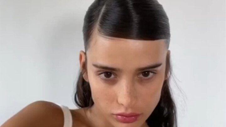 Một routine chăm sóc da hàng ngày quay ra chất như quảng cáo trong studio!