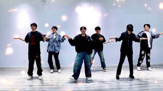 ليو مينغ يويه طوعي تمامًا