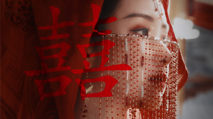 “Kesalahannya hanya karena dia tidak punya aura tokoh utama perempuan.”