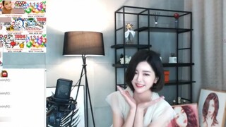 พิธีกรสาวเกาหลีเต้นสุดแซ่บ丨Yi Suwan เต้นสุดแซ่บ