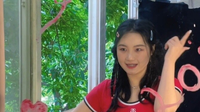 Dormitory song "Eyelashes Curly"!!! Sweetheart leader always loves sweet girls