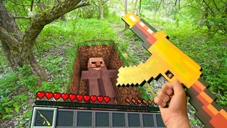 Minecraft in Real Life POV -  VILLAGER vs GOLDEN GUN in Realistic Minecraft 創世神第一人稱真人版