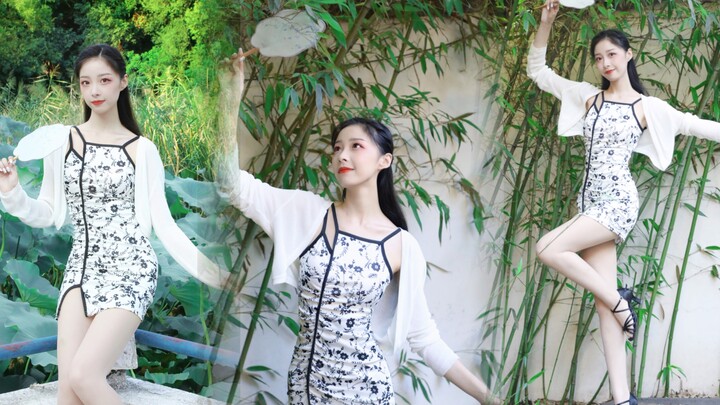 Siapa yang bisa menolak wanita penari kipas yang super dekat~