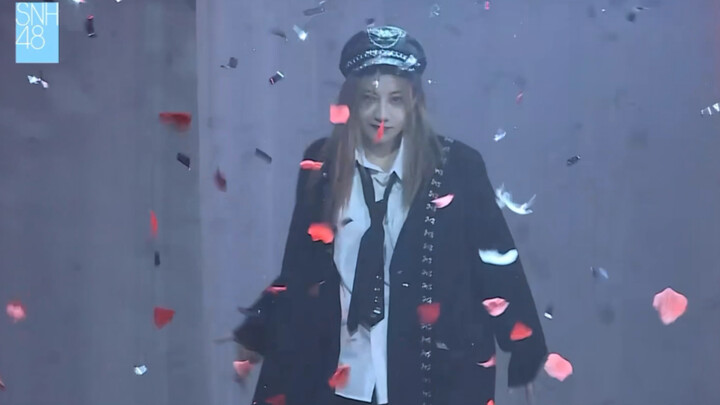 Yuan Yiqi performs the boy group dances "MOVE" & "Love Shot"; Qiqi truly lives up to being Jiaxing R