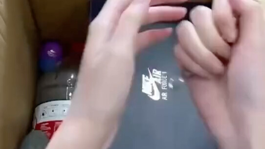 送了个礼物，房间干净多了