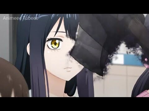 Miko wets herself after meets ghost in train | Mieruko-chan