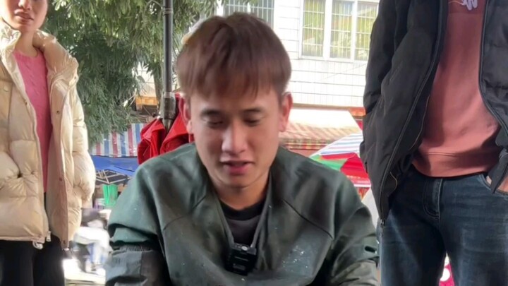 คุณสามารถบอกความแตกต่างระหว่างการขูดด้วยเครื่องและการขูดด้วยมือได้หรือไม่?