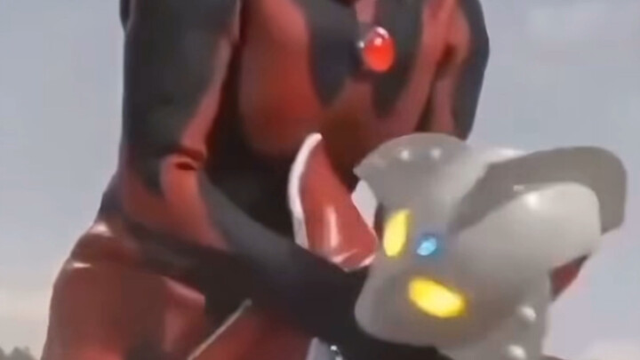 Apa warna pakaian Superman?