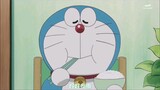 Lihat betapa baik perilaku Doraemon dan makannya dengan baik
