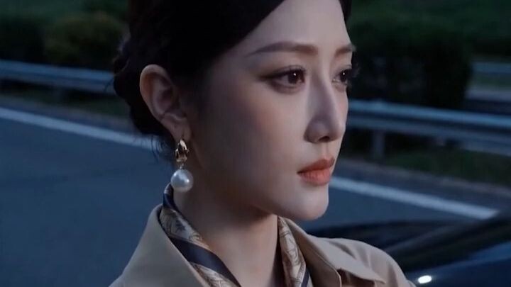 เซิ่งซีอวิ๋น นักกฎหมายมือฉมัง ในชาติภพก่อนถูกกู้เฉินเหยียนแฟนหนุ่มและอันนวนนวนนักศึกษาแพทย์ฝึกหัดที่