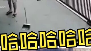 Japanese natural little sister watching "【n station barrage】Looking for a broom with Mu Mao"