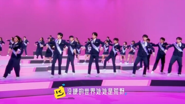 Wow, tôi nghĩ đó là bài hát chủ đề của một chương trình tìm kiếm tài năng, nhưng khi tôi nhìn kỹ thì
