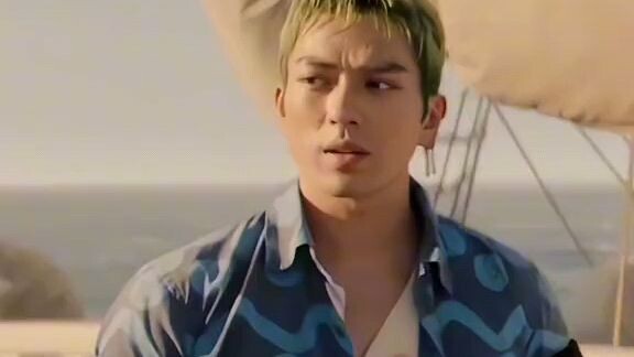 MACKENYO MAEDA"roronoa zoro" ONE PIECE LIVE ACTION