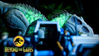 Super Colossal Indoraptor & Camouflage Indominus Rex - Beyond the Gates | JURASSIC WORLD