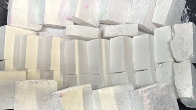 Homemade H Gym Chalk ASMR | Oddly Satisfying Chalk Crush