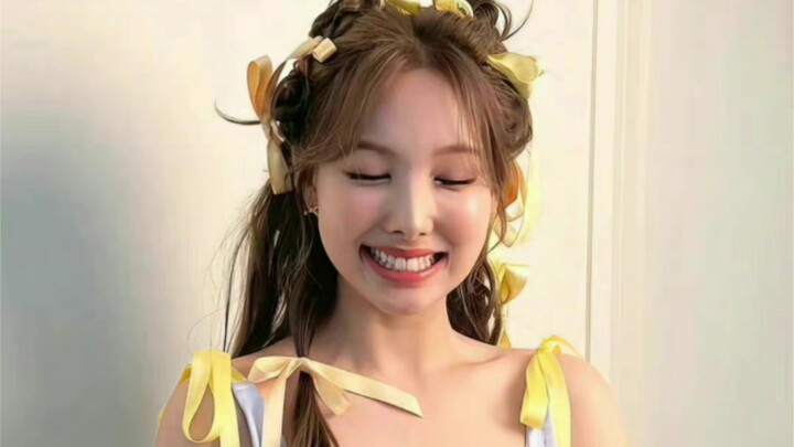 Gerakan favorit Pop! ! ! Nayeon melakukannya dengan sangat indah, tidak ada orang lain yang melakuka