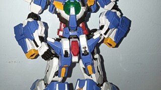 Liệu Gundam... có thể lái được một chiếc "ô tô lớn" không? ! ! !