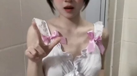 Pastinya berasal dari pengamatan acak.
