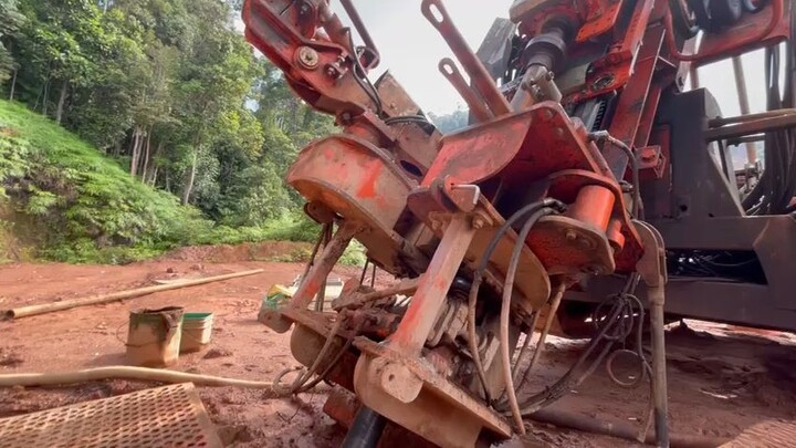 digging machine