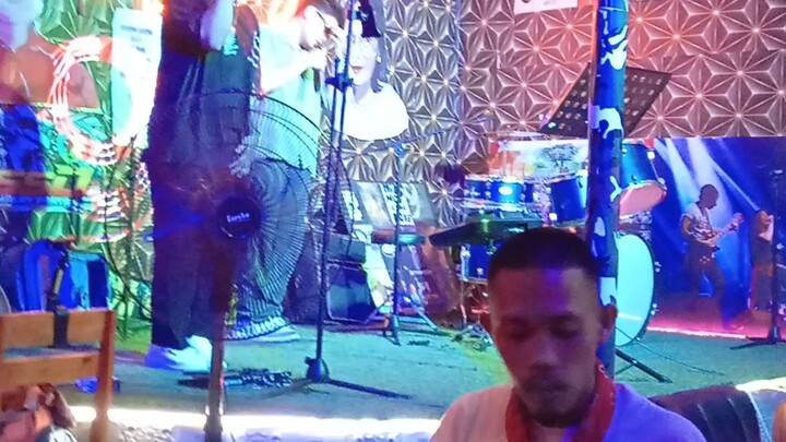 Rate me on singing the Chorus 😊
