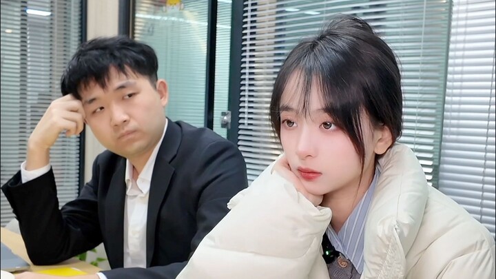 Ngemil yang setengah manis itu baik untuk tubuh, sementara shipper yang ship-shipan habis-habisan it