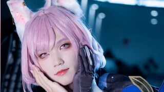 Giảm 70 pound trong một năm để cosplay thành Ai Li? Aimen!!!