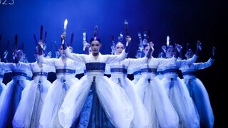 Shocking! A rare Korean women's double sword group dance "Winter" Final review of the 14th Lotus Awa