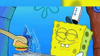 Sponge nhốt Mr. Crab và bị Squidward giẫm đạp lên.