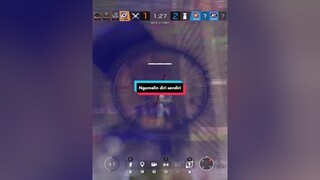 Kenapa disuruh pas lagi fokus malah nurut. Hadeh.. r6sindonesia r6s r6siege rainbowsixsiege rainbowsixsiegeclips indonesia fyp