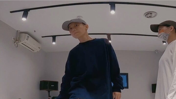 ฮิปฮอปซูเปอร์เอ็นทรี่ "ทักษะการเต้น" บทเรียนแรก เด้ง/เด้งลง