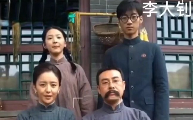 Filming “Revolutionary” — such a loving family! #RevolutionaryMovie #ZhangSongwen #TongLiya